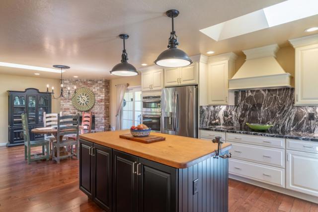 5 Wyndemere Vale, Monterey CA: https://media.crmls.org/mediaz/836f45a7-c514-4ca2-92a5-92ee9bc88049.jpg