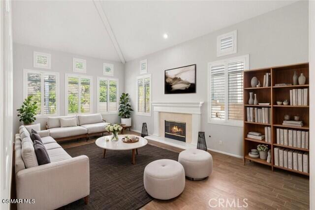 4109 Laurelview Drive, Moorpark CA: https://media.crmls.org/mediaz/836f6a47-654d-4112-b896-8299f0e9ad0a.jpg