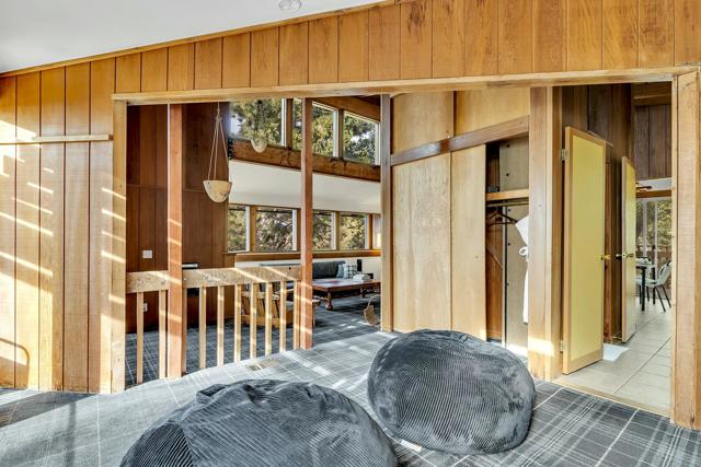 25281 Deer Path, Idyllwild CA: https://media.crmls.org/mediaz/837054dd-df1a-4060-81ee-e185b1859806.jpg
