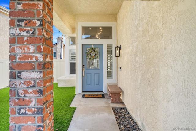 12135 Via San Loreno, San Diego CA: https://media.crmls.org/mediaz/8370bb83-a1b4-46f1-8ec5-ba3a7cd7bc1d.jpg