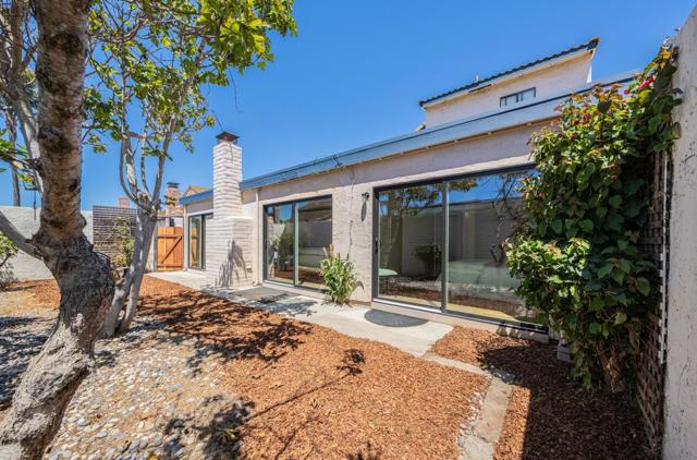 549 Powell Street, Salinas CA: https://media.crmls.org/mediaz/8370e5af-ff42-4c06-b6b2-0c4e98e23fc9.jpg