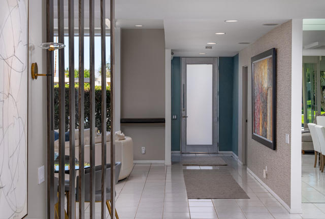 337 Westlake Terrace, Palm Springs CA: https://media.crmls.org/mediaz/83713ee1-e102-4e61-ad3b-235c24edfb81.jpg