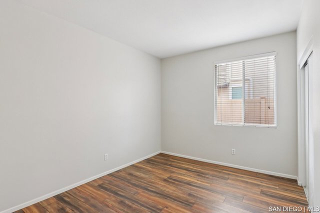 24641 Lincoln AVE, Murrieta CA: https://media.crmls.org/mediaz/8371a76b-13bf-4611-9af9-fa61d6975861.jpg