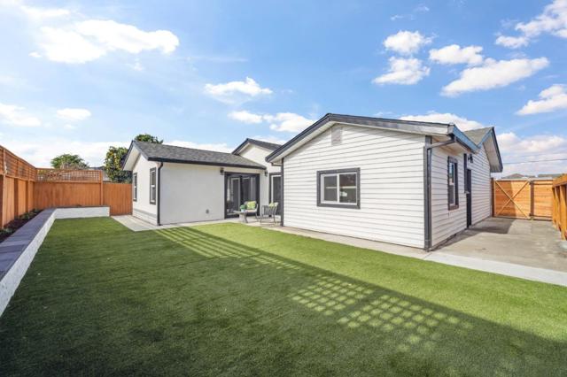 4412 Millard Avenue, Fremont CA: https://media.crmls.org/mediaz/8371abc8-7fa5-4e3d-90e1-b86ec8ee1e3e.jpg