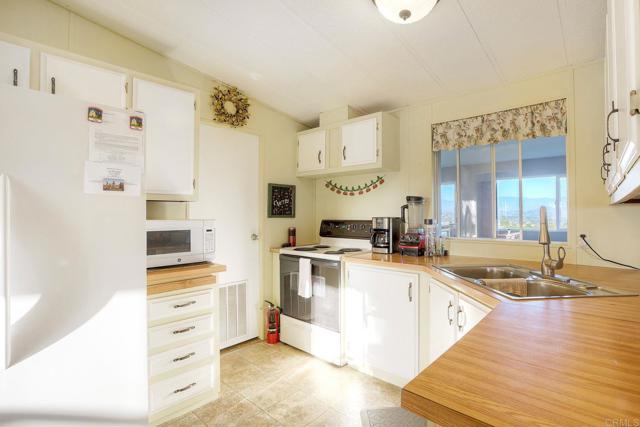 Detail Gallery Image 20 of 52 For 4010 Calle De Sueno, Fallbrook,  CA 92028 - 3 Beds | 2 Baths