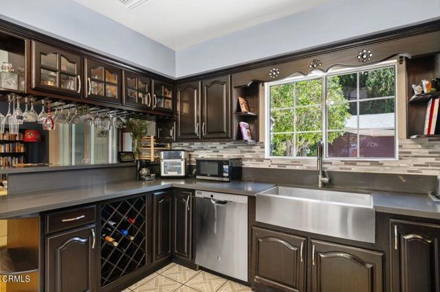 Detail Gallery Image 17 of 36 For 1696 Glen Ave, Pasadena,  CA 91103 - 3 Beds | 2 Baths