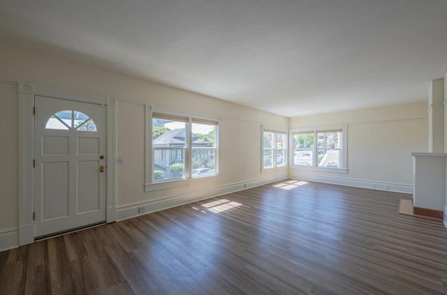 206 Cypress Avenue, Pacific Grove CA: https://media.crmls.org/mediaz/83723d70-6b07-4334-ac94-4addcb61c393.jpg