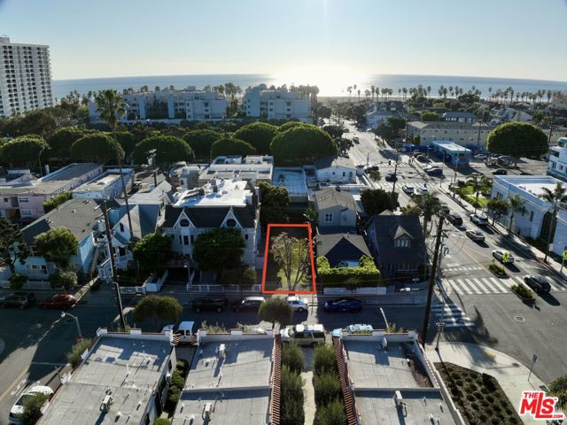 2620 2nd Street photo 1