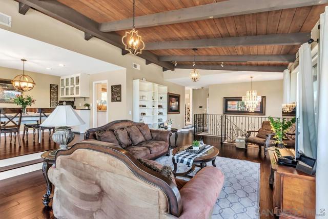 1817 Sunny Slope Terrace, Escondido CA: https://media.crmls.org/mediaz/8374051a-eef7-4296-9eb2-45a048655e13.jpg