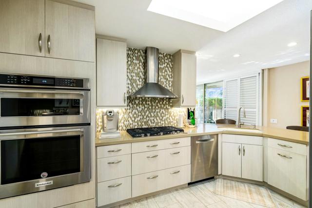 1 Briarcliff Court, Rancho Mirage CA: https://media.crmls.org/mediaz/83741009-a63f-4cbc-975c-7ed2f7857a43.jpg