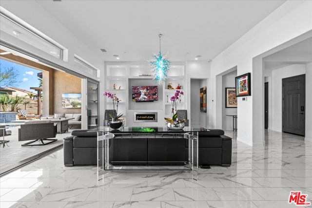 14 Merlot, Rancho Mirage CA: https://media.crmls.org/mediaz/83749a5c-c0fe-4f63-85f1-9e7ab2c5c75d.jpg