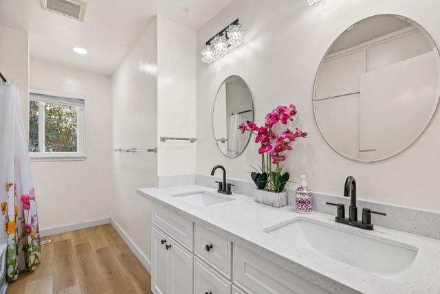 26372 Riverside Place, Carmel CA: https://media.crmls.org/mediaz/8374e6b7-cb26-4888-9b08-da87c0e3fcc0.jpg