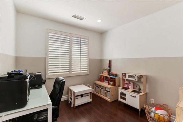 22-Bedroom 3