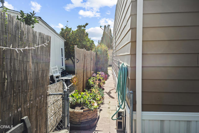 Detail Gallery Image 21 of 29 For 65 via Sintra #65,  Camarillo,  CA 93012 - 2 Beds | 2 Baths