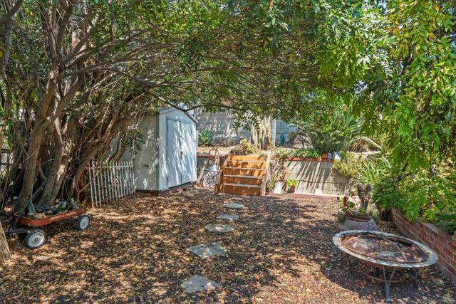 8706 Delta St, La Mesa CA: https://media.crmls.org/mediaz/8377f42b-b075-4f09-a25e-31ec7614df4b.jpg