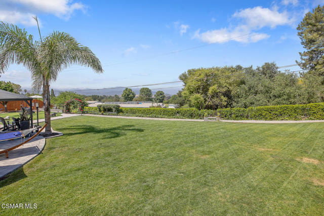 1233 Calle Olmo, Thousand Oaks CA: https://media.crmls.org/mediaz/8378243b-c3ab-4ff1-b0a5-2758f9baeec5.jpg