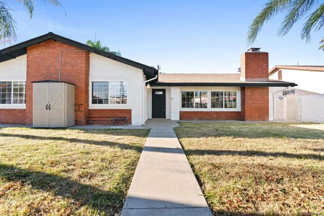 16117 Nordhoff St, North Hills CA: https://media.crmls.org/mediaz/8378ea90-29b4-4bb2-906c-a172a0df35e9.jpg