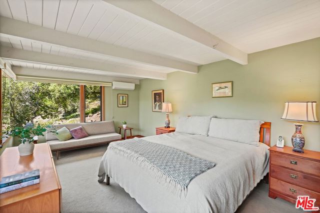 20730 Hillside Drive, Topanga CA: https://media.crmls.org/mediaz/8379e19c-c7cd-474e-b322-49a7d145ad50.jpg