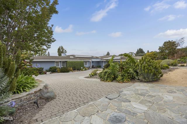 1361 Calle Aurora, Camarillo CA: https://media.crmls.org/mediaz/837a94f6-39ee-4747-82fd-016b5ea24cdb.jpg