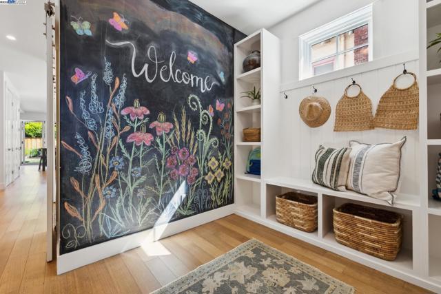 5472 KALES AVENUE, Oakland CA: https://media.crmls.org/mediaz/837ae844-478b-4ba0-8e3b-57a5dcc380da.jpg