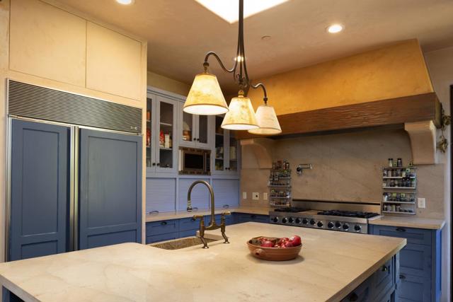 3200 Red Wolf Drive, Carmel CA: https://media.crmls.org/mediaz/837bb821-e54c-426b-9295-b359af2c94e1.jpg