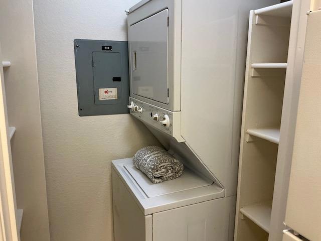853 Woodside Way, San Mateo CA: https://media.crmls.org/mediaz/837cb163-eeab-4bfe-9e72-d11eb2007de6.jpg