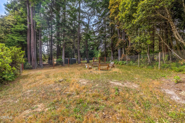 16611 Pearl Ranch Road, Fort Bragg CA: https://media.crmls.org/mediaz/837ceba0-ea1a-45db-a71f-9d284a0c0157.jpg