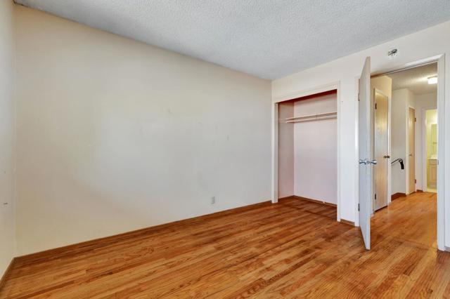 1006 W Knickerbocker Drive, Sunnyvale CA: https://media.crmls.org/mediaz/837e73e8-3e18-4062-8bf6-4f37ee59a0c9.jpg