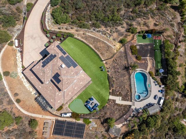 14546 Highcrest Ct, Poway CA: https://media.crmls.org/mediaz/837edbc8-802c-44ae-b04f-7eafef2fef93.jpg