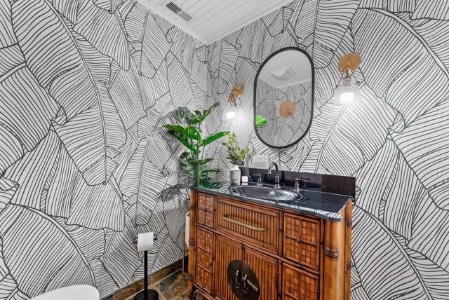 4790 Opal Cliff Drive, Santa Cruz CA: https://media.crmls.org/mediaz/837f1d8d-9b92-4289-8954-27e38bf4bdae.jpg