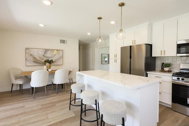 7587 Northrup Dr, San Diego CA: https://media.crmls.org/mediaz/837f38d0-de69-4f65-801b-f4a28eb15cc3.jpg