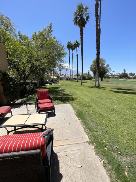 26 Mission Court, Rancho Mirage CA: https://media.crmls.org/mediaz/837fb006-e178-4555-843e-d1d42b74cd2c.jpg