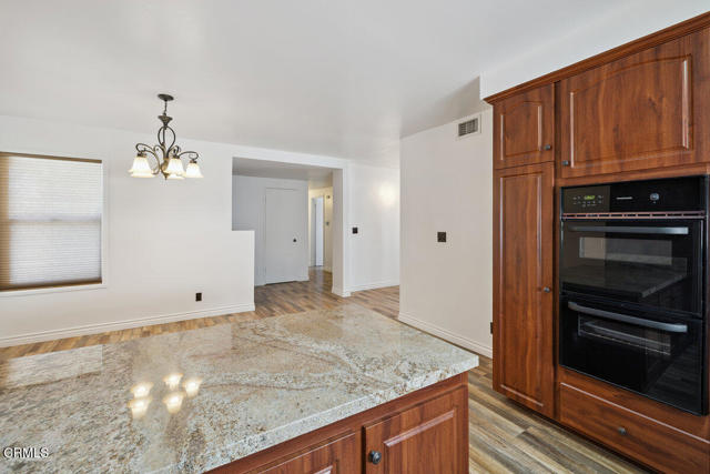 Detail Gallery Image 6 of 24 For 1359 Swansea Ave, Ventura,  CA 93004 - 3 Beds | 2 Baths