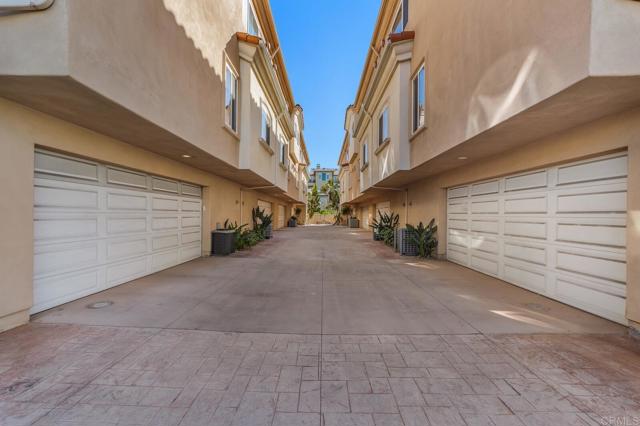 Detail Gallery Image 26 of 29 For 4064 1st Ave, San Diego,  CA 92103 - 3 Beds | 3 Baths