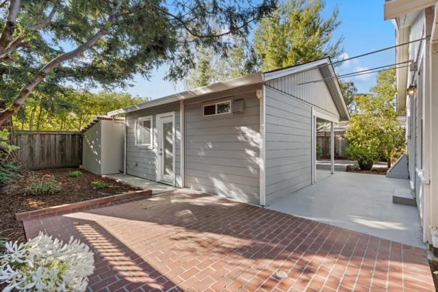 332 Camino Al Lago, Menlo Park CA: https://media.crmls.org/mediaz/8381f907-2bf2-432b-8842-ec117f30ef9c.jpg