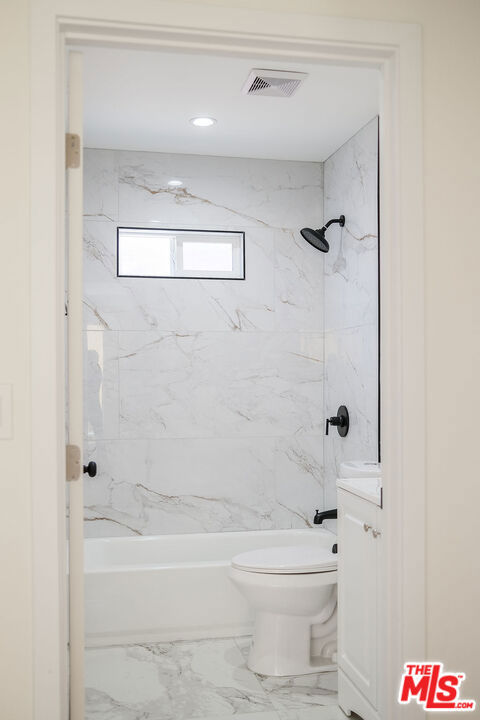 6006 2nd Avenue, Los Angeles CA: https://media.crmls.org/mediaz/83830c5a-f025-4a4b-9177-7a185fe6ced3.jpg