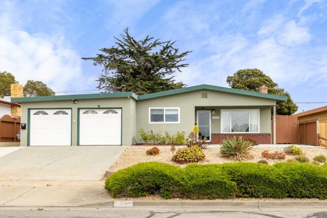 3248 Fitzgerald Circle, Marina CA: https://media.crmls.org/mediaz/838362df-e06a-48fe-9cf9-fbdf88141c12.jpg