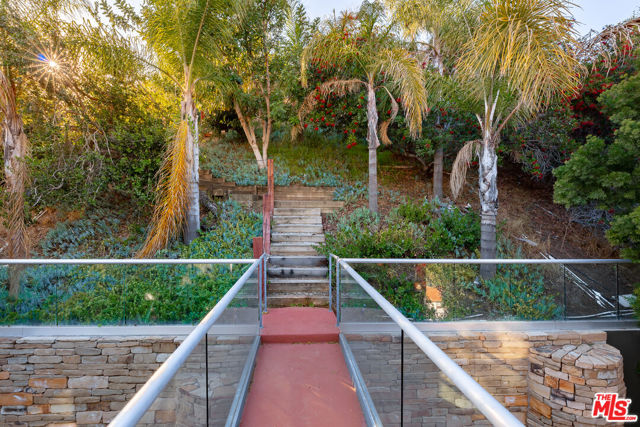 2738 Rinconia Drive, Los Angeles CA: https://media.crmls.org/mediaz/83847f44-4326-40cd-84da-a9a15cc180cc.jpg