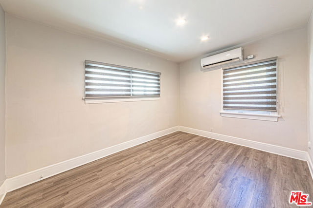 801 N Alexandria Avenue, Los Angeles CA: https://media.crmls.org/mediaz/838520aa-3fe8-4bf2-a59a-5d1efb6de01d.jpg