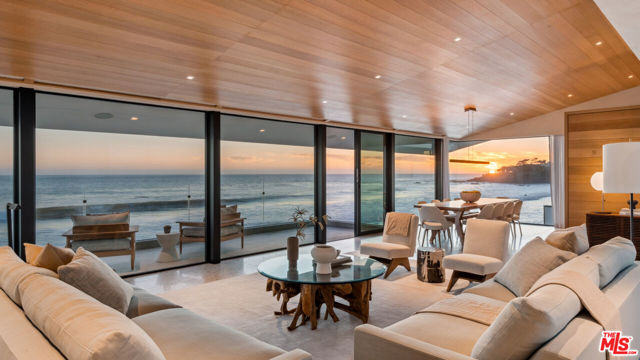 31388 Broad Beach Road, Malibu CA: https://media.crmls.org/mediaz/8385aedf-cd93-4969-b477-b5d990f60ceb.jpg