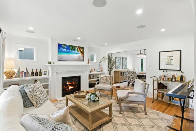 1427 Paloma Avenue, Burlingame CA: https://media.crmls.org/mediaz/83870779-7cfe-49cc-8812-c8fc2ba6a39b.jpg
