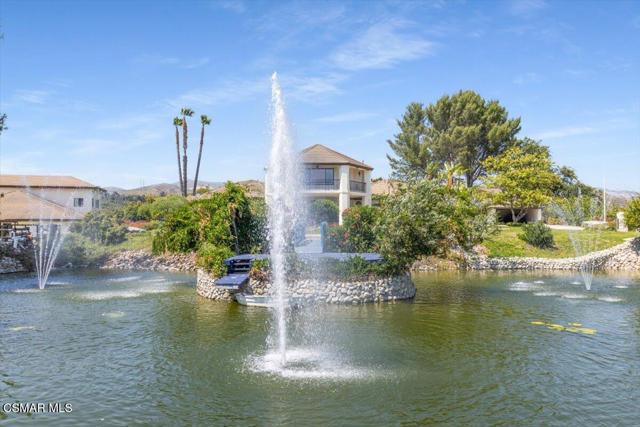 8445 Roseland Avenue, Moorpark CA: https://media.crmls.org/mediaz/8387ba95-794f-4308-8c74-36bcd2debe2b.jpg