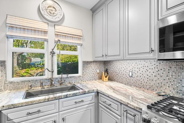 436 Camino Al Mar, La Selva Beach CA: https://media.crmls.org/mediaz/8387ff8a-9bdc-45ca-a685-a7f3c14073c8.jpg