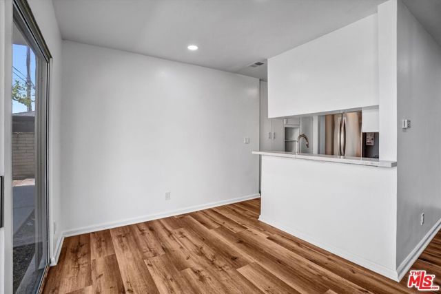 3670 Greenfield Avenue, Los Angeles CA: https://media.crmls.org/mediaz/83880274-6531-42cf-891b-5a13c0972367.jpg