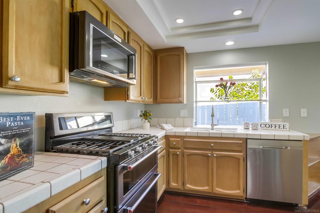 MLS #250043618SD image #7