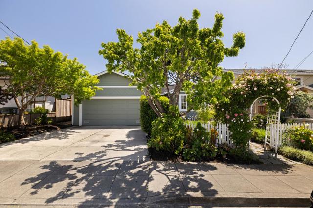 623 Sonora Avenue, El Granada CA: https://media.crmls.org/mediaz/83886c09-9c0d-4593-9c27-fe296ff0c75d.jpg