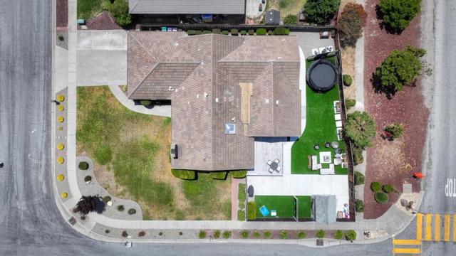 22800 Bravo Place, Salinas CA: https://media.crmls.org/mediaz/8388f451-5309-49c6-a967-0f23ec84420f.jpg