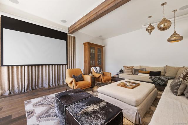 227 Neptune Ave, Encinitas CA: https://media.crmls.org/mediaz/838a097d-ea50-473a-a503-7e218de1b78c.jpg