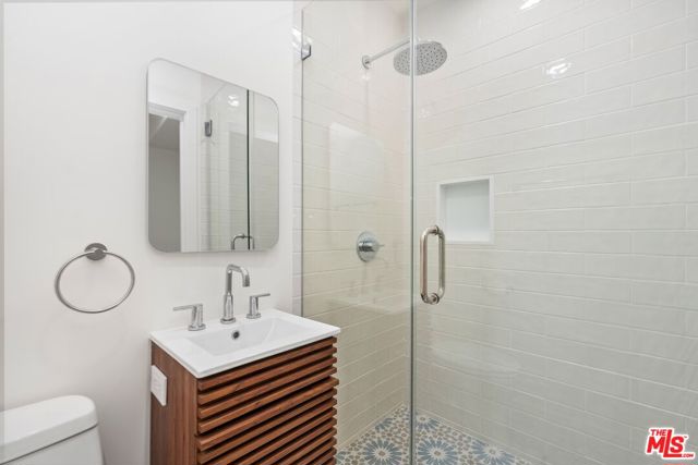 224 N Bundy Drive, Los Angeles CA: https://media.crmls.org/mediaz/838a5aaf-4112-415d-ae51-21b0f0efffca.jpg