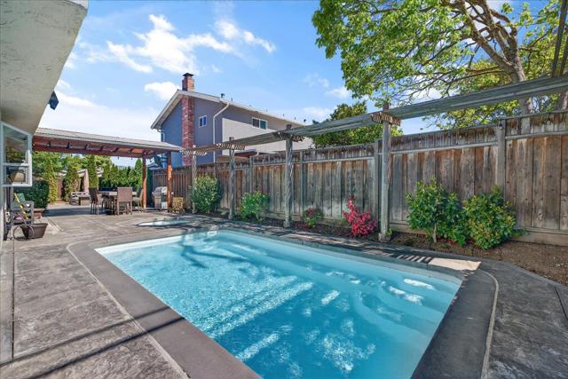 670 Roble Drive, Morgan Hill CA: https://media.crmls.org/mediaz/838a78c4-bbca-453b-b50f-140e37072998.jpg